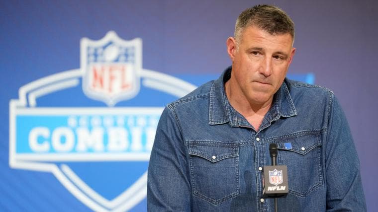 Fans Calling For Patriots' Mike Vrabel To Resign After Scandal Gets Worse