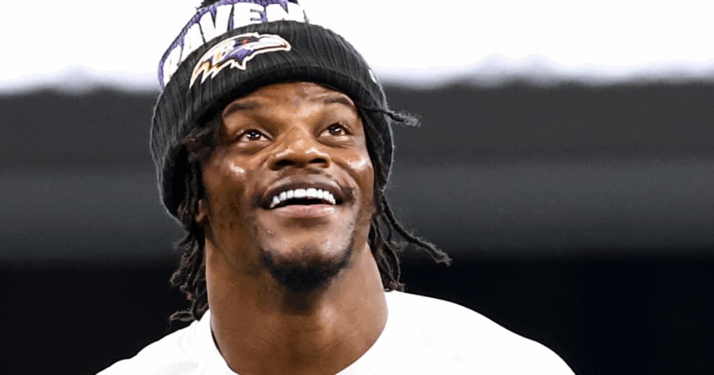 Boynton Beach (Fla.) to retire Lamar Jackson’s high school jersey