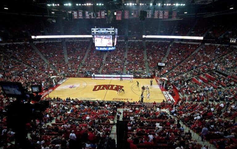 Hero of unlikely Final Four team dies in tragic car accident