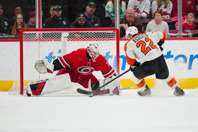 How to live stream Flyers vs Hurricanes: NHL, TV channel