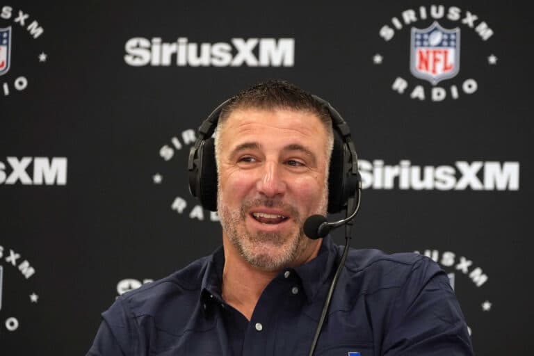 Mike Vrabel breaks silence on Dianna Russini photo scandal