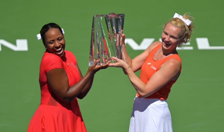 Katerina Siniakova injured in Madrid Open doubles win
