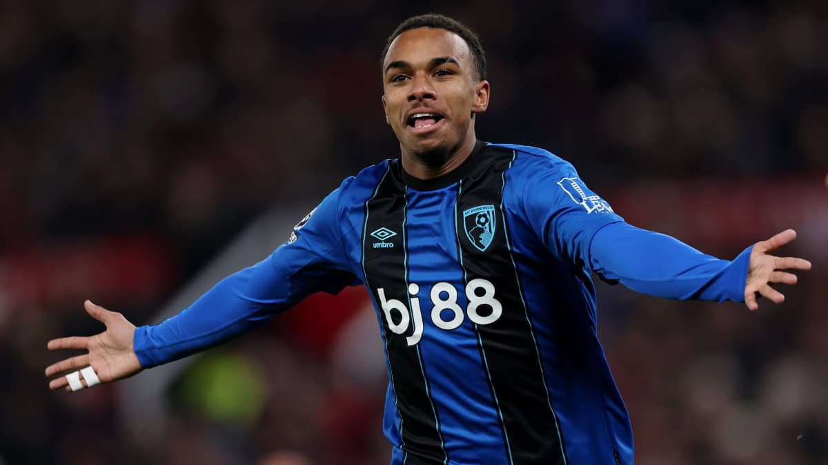 Eli Junior Kroupi: Man United told Bournemouth’s price for French starlet