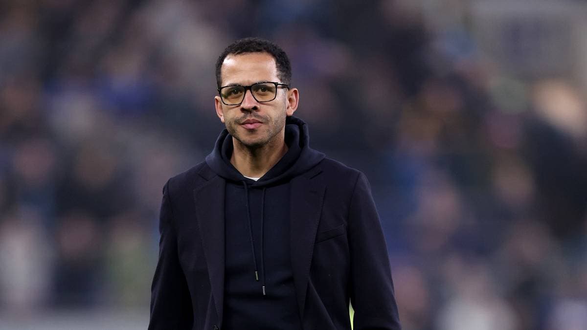 Liam Rosenior confirms key Chelsea duo to return for Man United clash