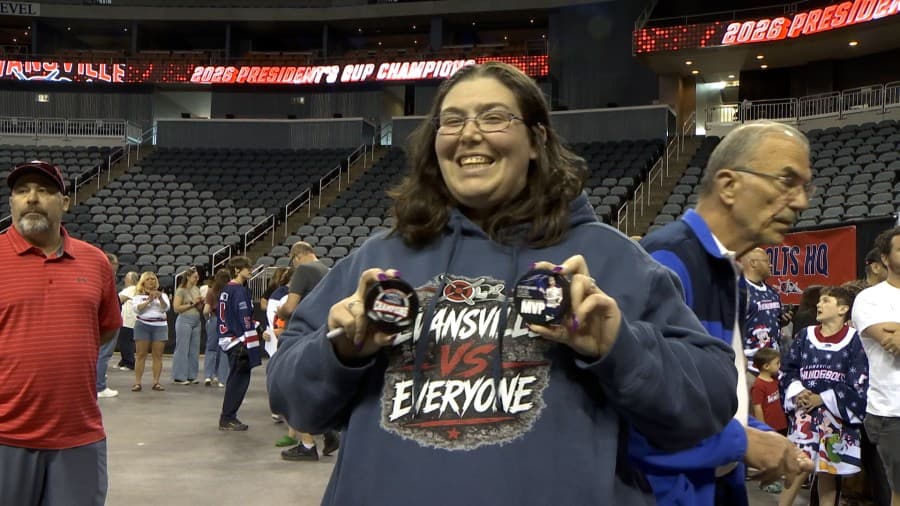 Thunderbolts celebrate back to back President’s Cups with fans