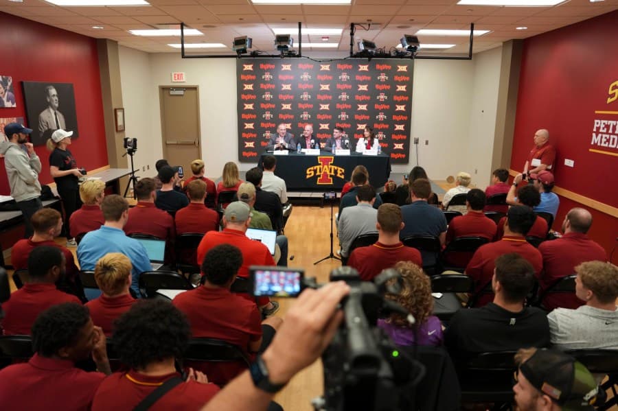 Warrington Report: Women’s wrestling fits, but gymnastics’ demise still unfortunate