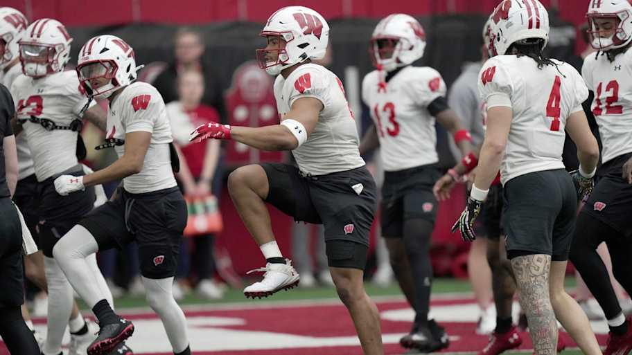 Four Standouts from Wisconsin Badgers Third Spring Football Practice