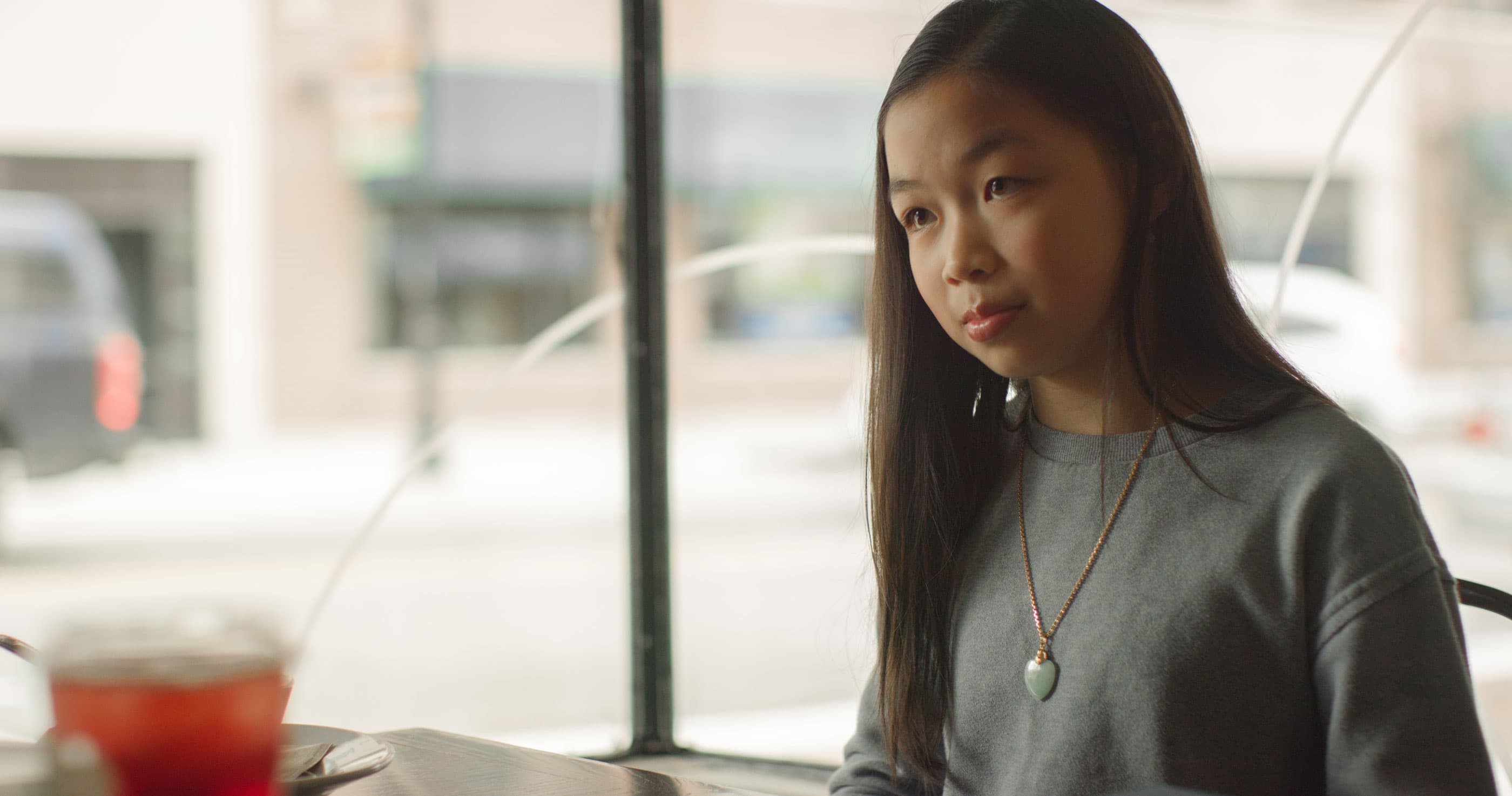 5 Meaningful Ways to Tell Your Daughter She’s Beautiful