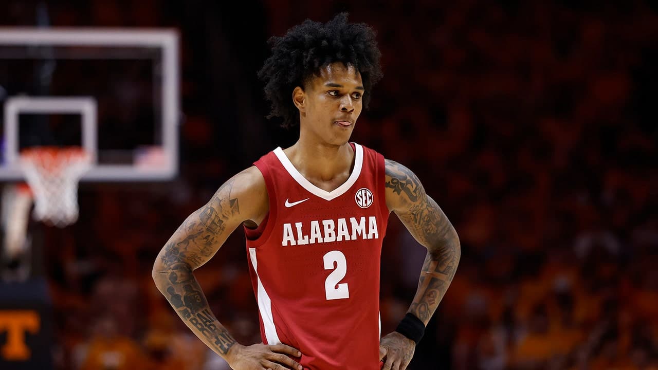 Alabama 'preparing to play' NCAA Tournament without star guard Aden Holloway after felony drug arrest