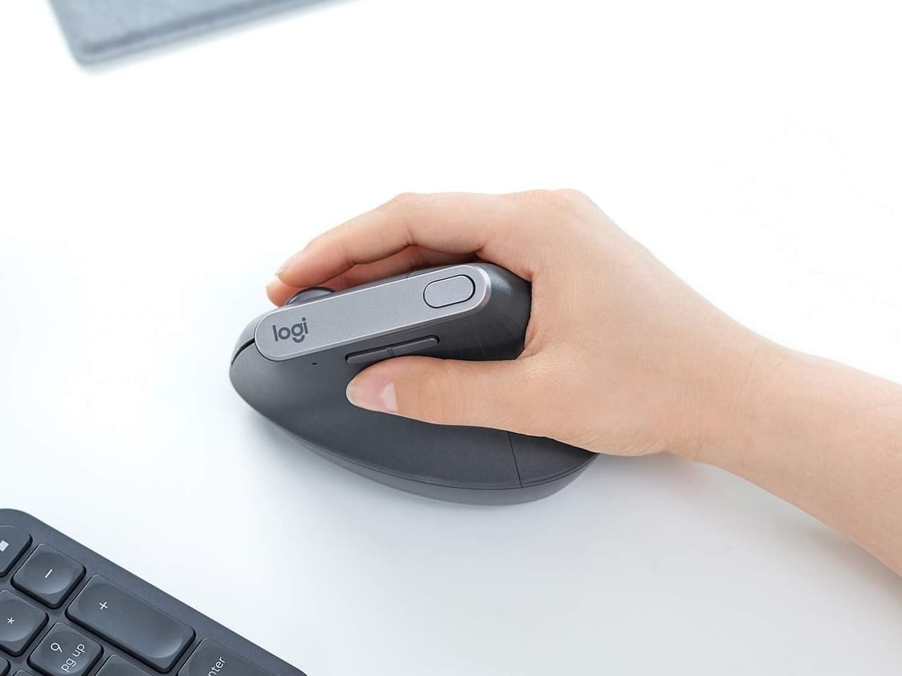5 Vertical Mice in 2026 That Actually Save Your Wrist