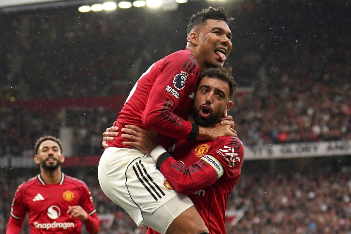 Manchester United vs Brentford live: Casemiro goal gives hosts lead in Premier League before Igor Thiago spurns chance striker ‘can’t miss’