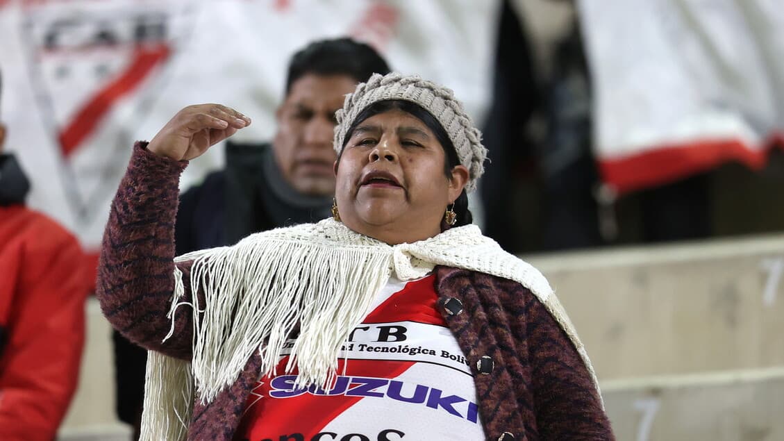 Una tifosa dell'Always Ready, società calcistica boliviana di Primera Division