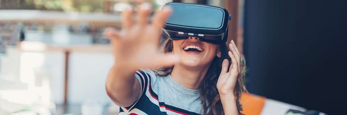 Immersive narratives: how VR transforms industries through storytelling
