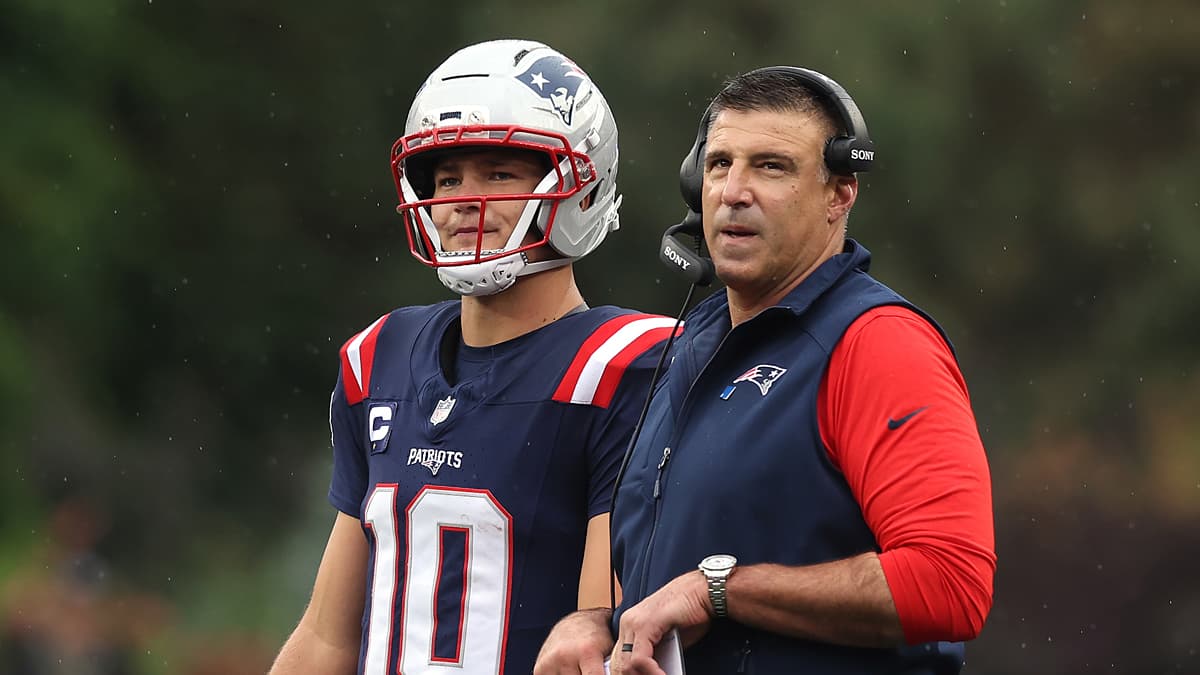 Patriots QB Drake Maye Reacts to Coach Mike Vrabel’s Scandal, Voices Support for Him