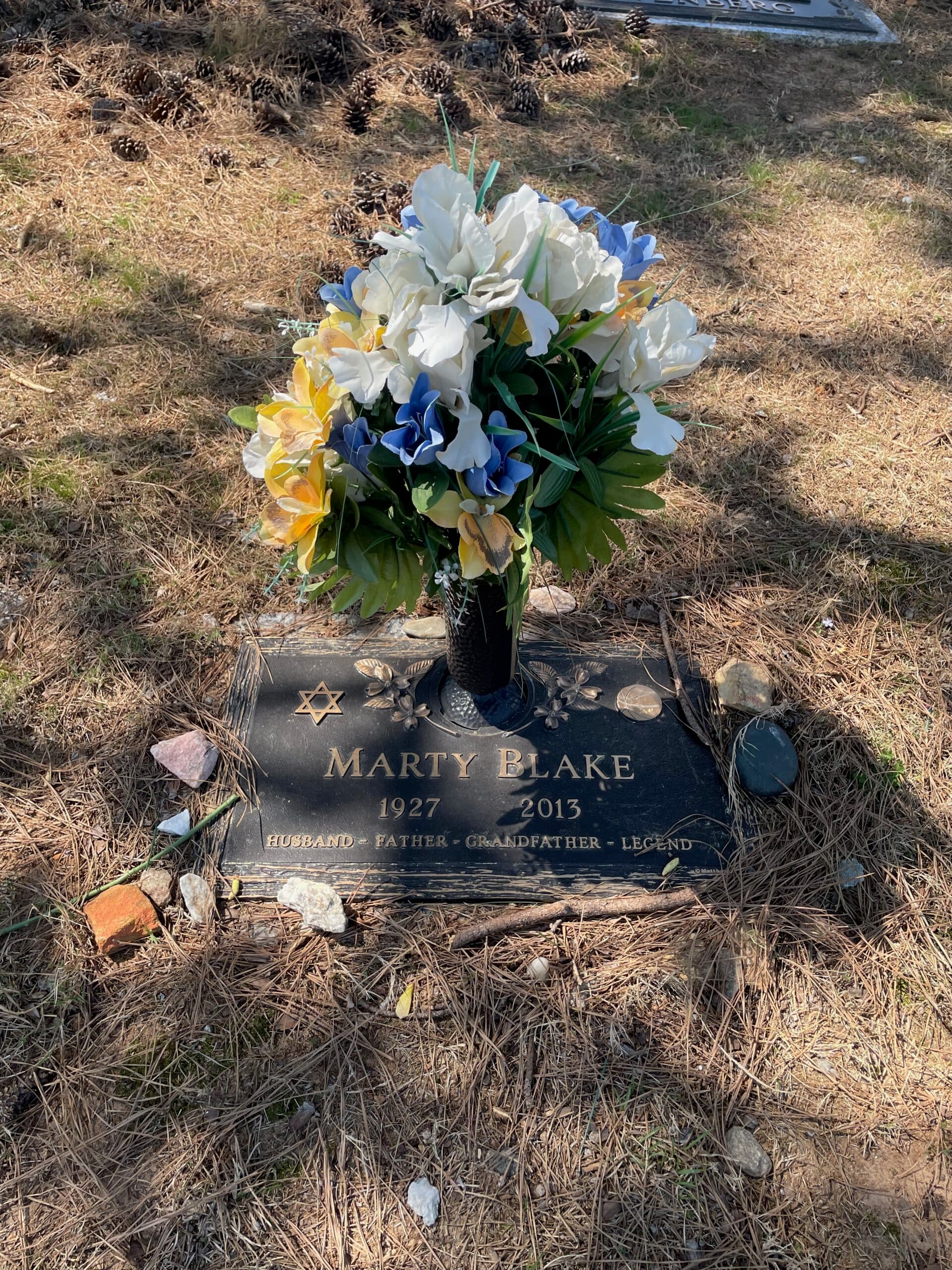 Erik Visits an American Grave, Part 2,101