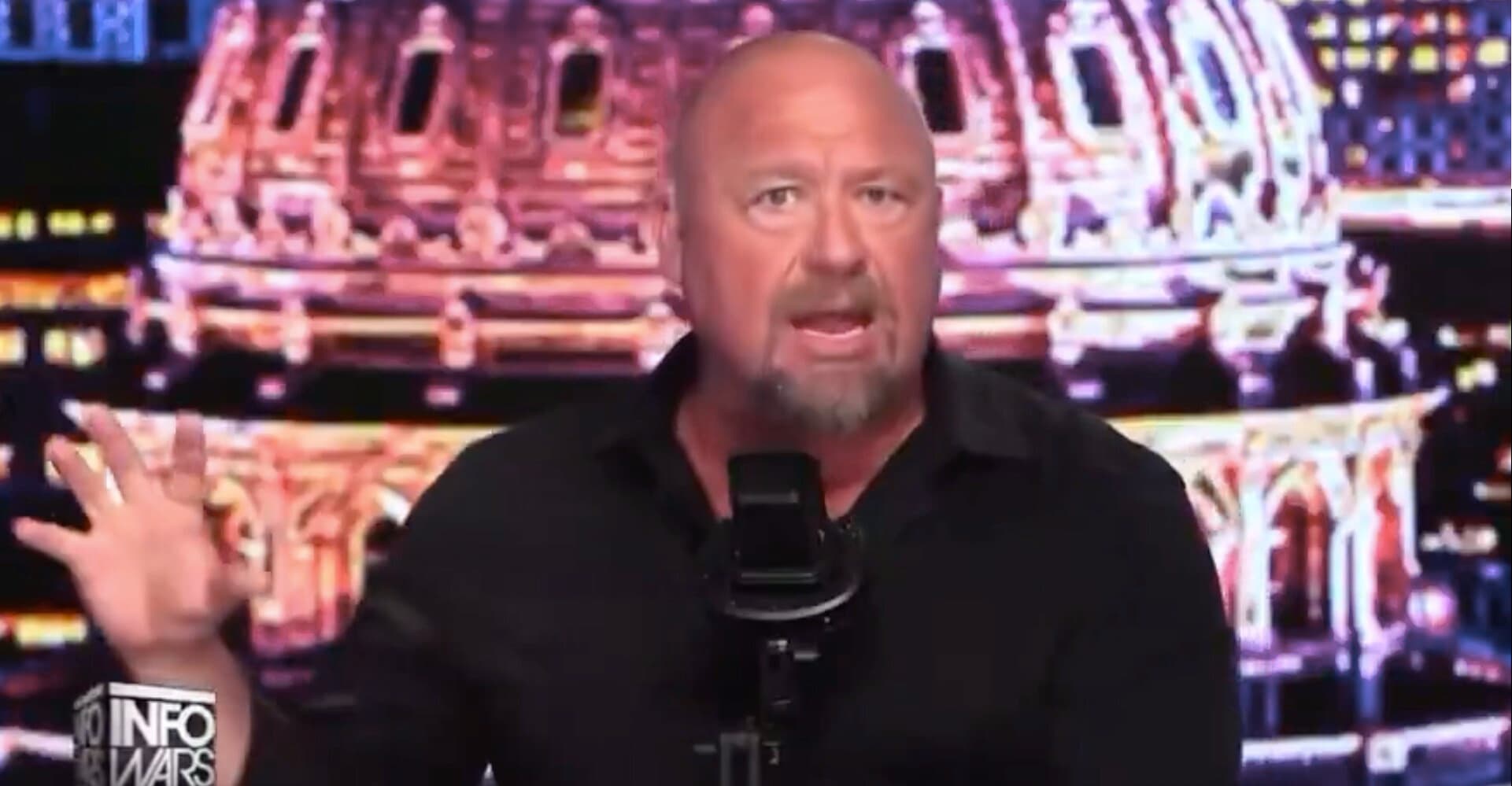 Alex Jones Says It’s Time To ‘Cut Bait on Trump’ Because the President ‘Is in Free Fall’