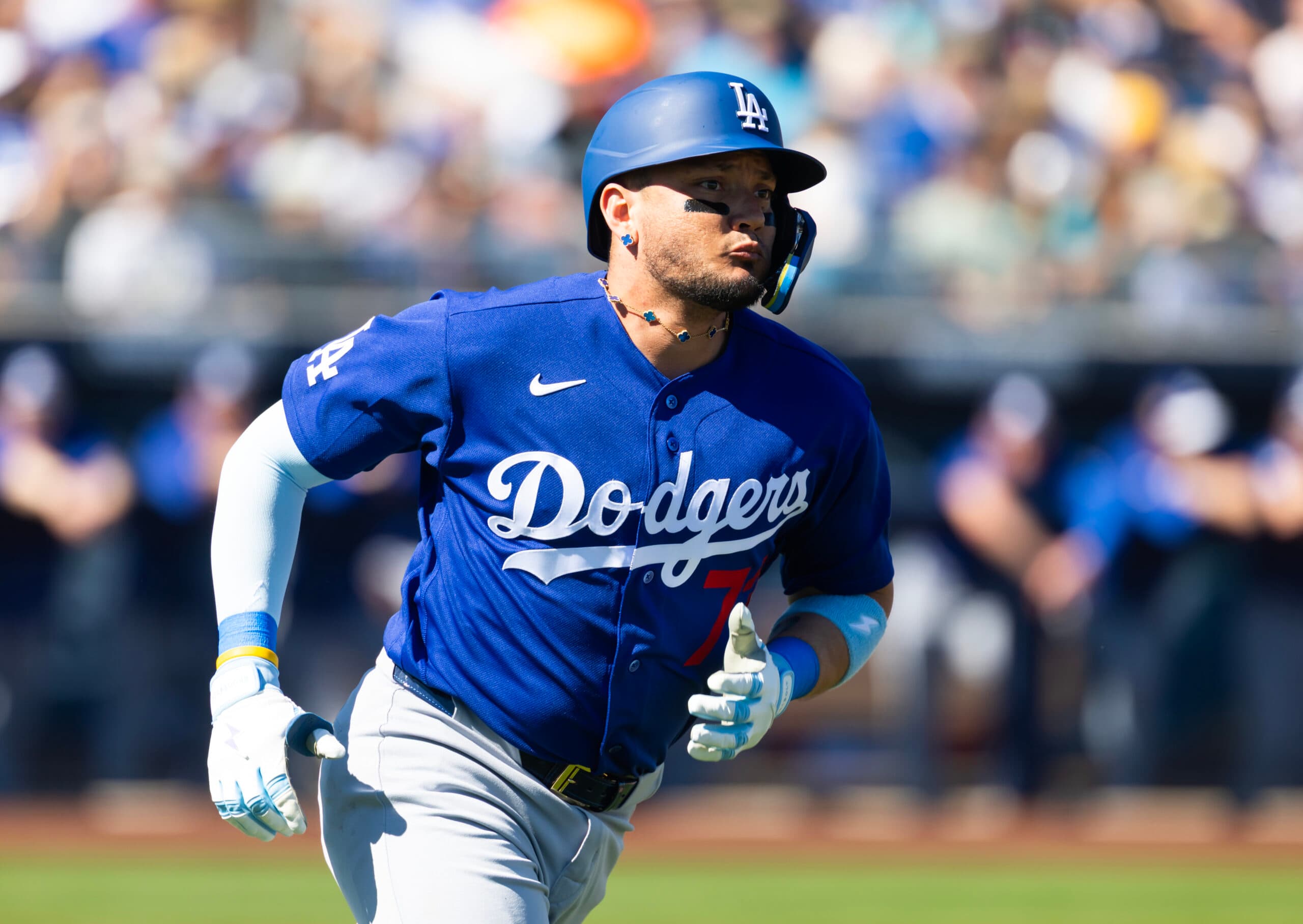 Reporter apologizes for false PED report about Dodgers’ Miguel Rojas