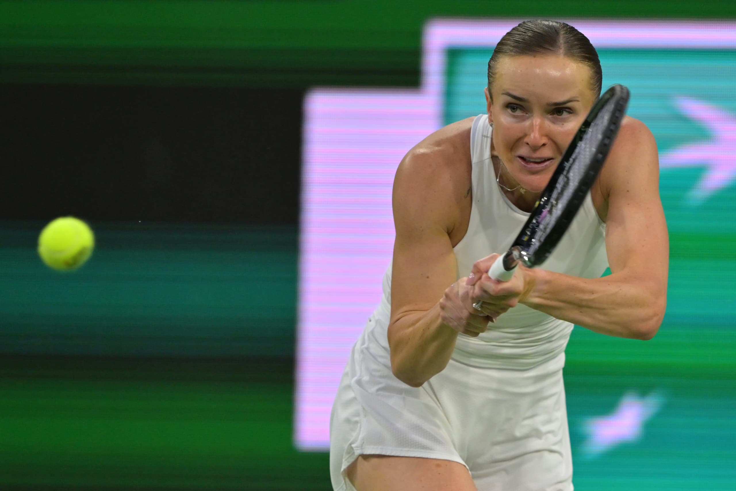 Elina Svitolina outlasts Coco Gauff to win 3rd Italian Open