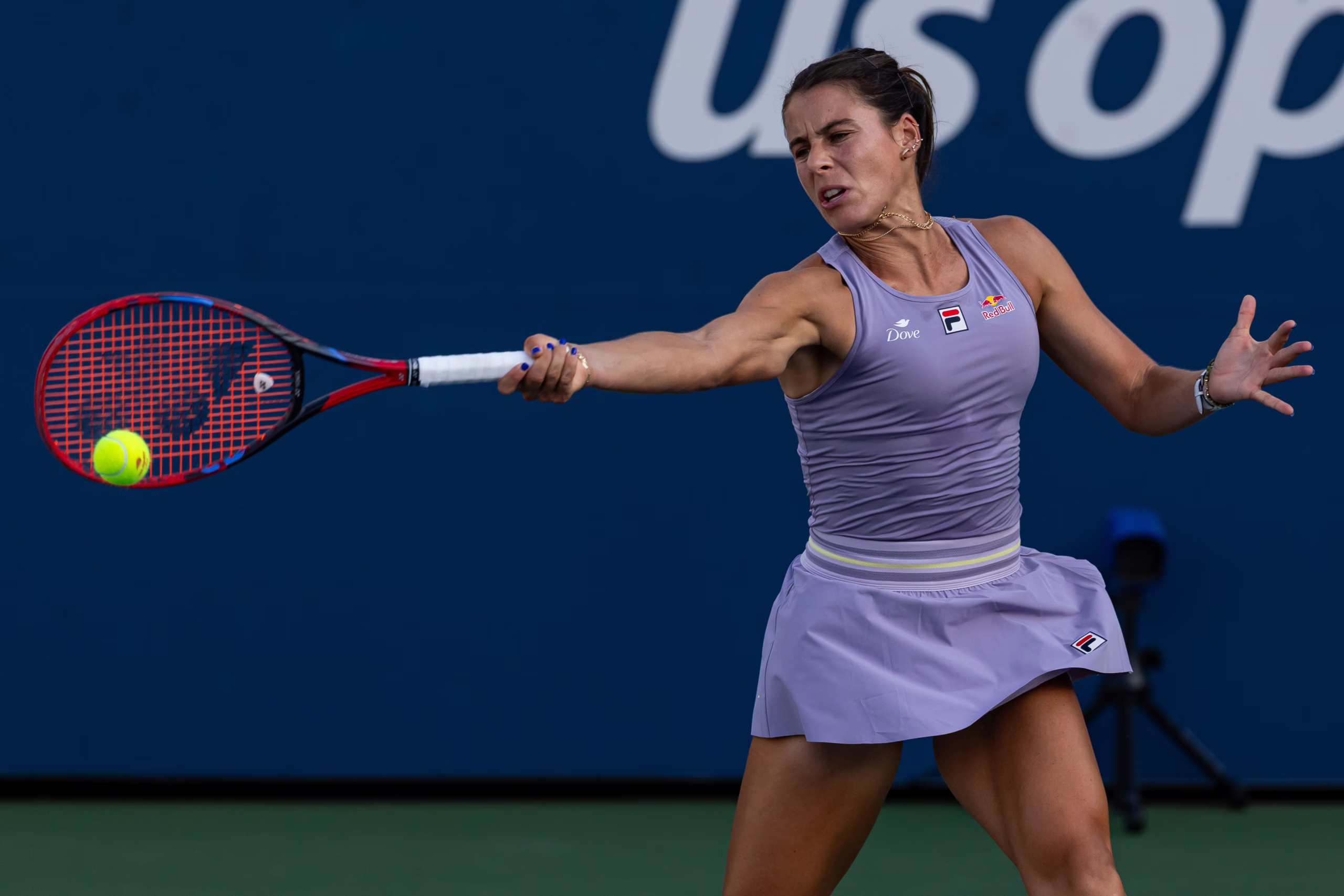 Emma Navarro keeps winning at Strasbourg despite needless social media negativity