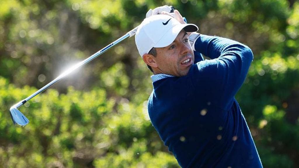 McIlroy makes solid start as Hisatsune sets pace